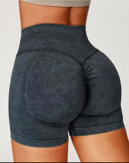 Women’s Sculpt Fit Scrunch Shorts